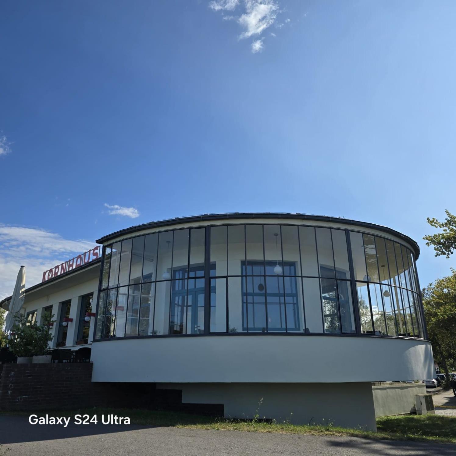 City Apart - Fewo Klimaanlage Whirpool Panoramafenster 5 Personen Kulturdenkmal Dessau-Rosslau Buitenkant foto