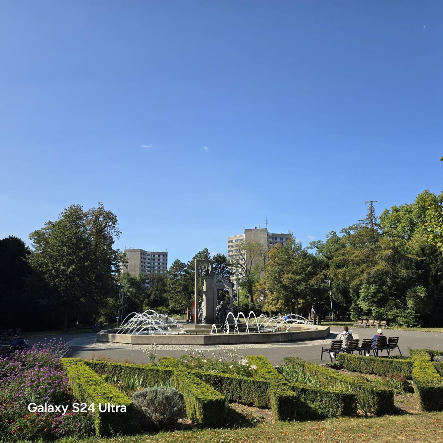 City Apart - Fewo Klimaanlage Whirpool Panoramafenster 5 Personen Kulturdenkmal Dessau-Rosslau Buitenkant foto